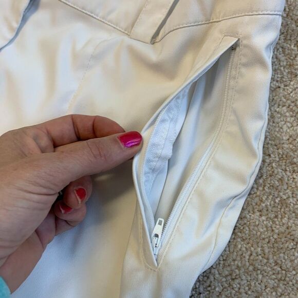 NIKE Golf Ivory White Shorts Sz 8 - Picture 5 of 7